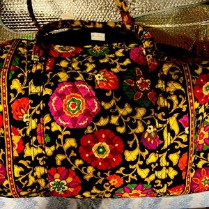 Vera Bradley Duffel bag NWOT
